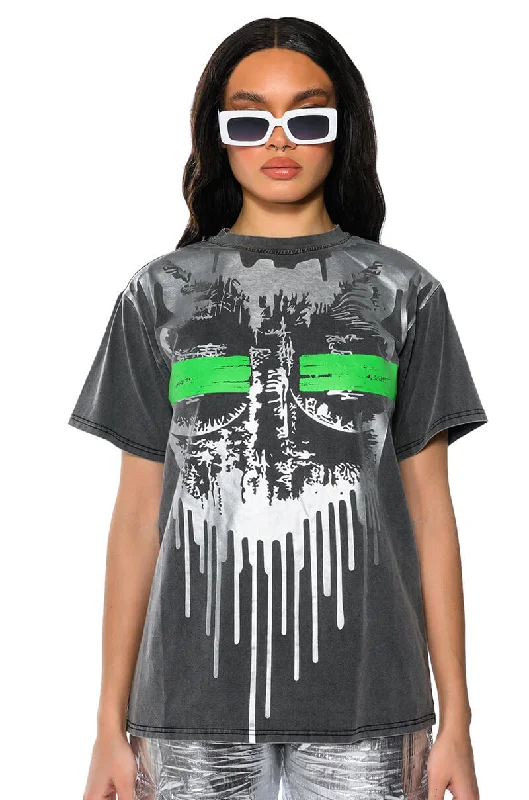 GRAPHIC OVERSIZED T-SHIRT